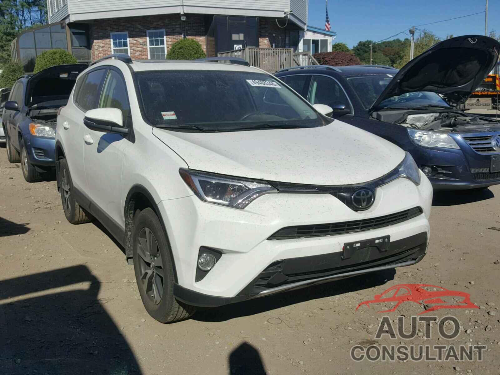 TOYOTA RAV4 XLE 2017 - JTMRFREV4HJ701340