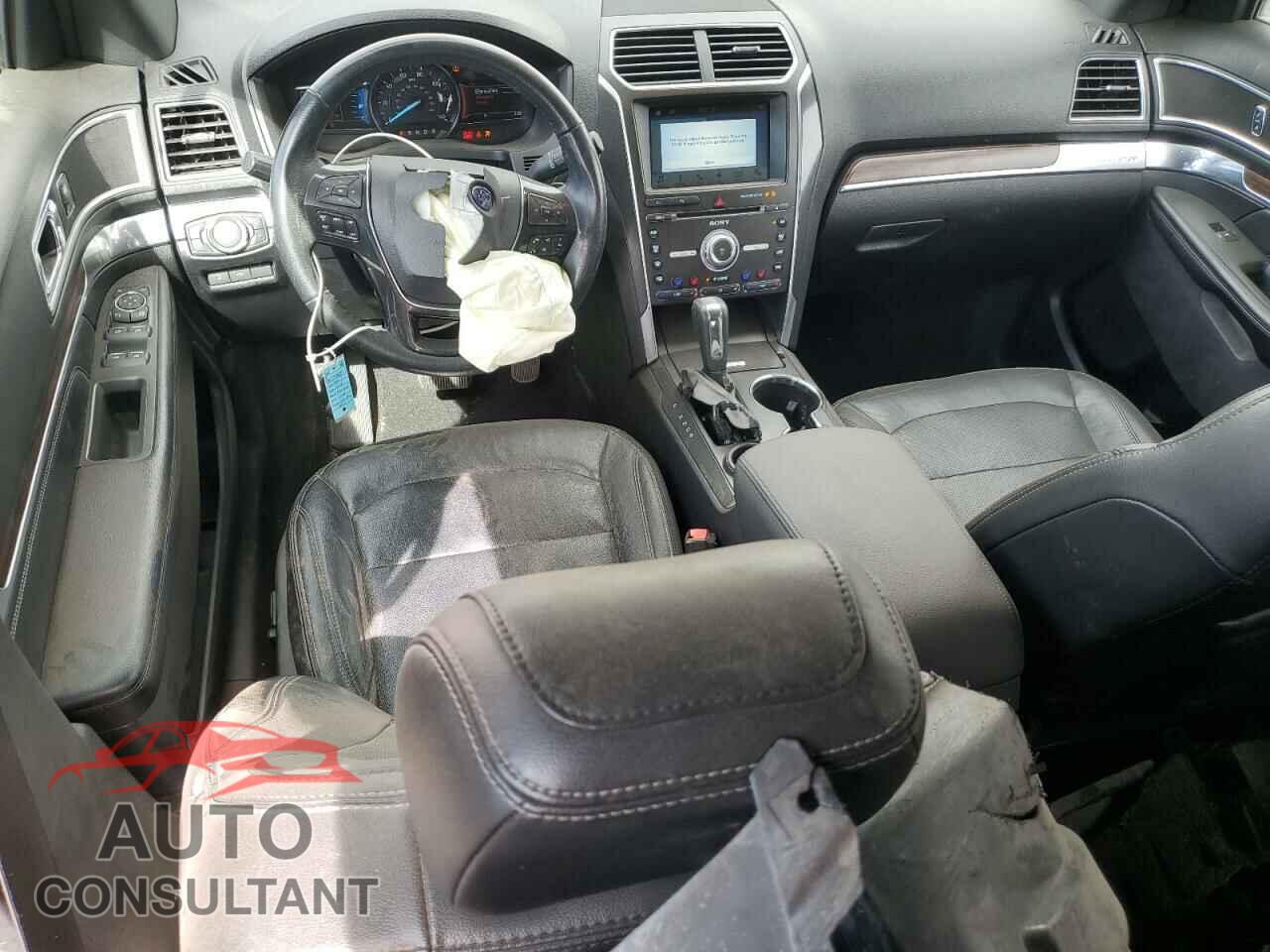 FORD EXPLORER 2017 - 1FM5K7F85HGD40815