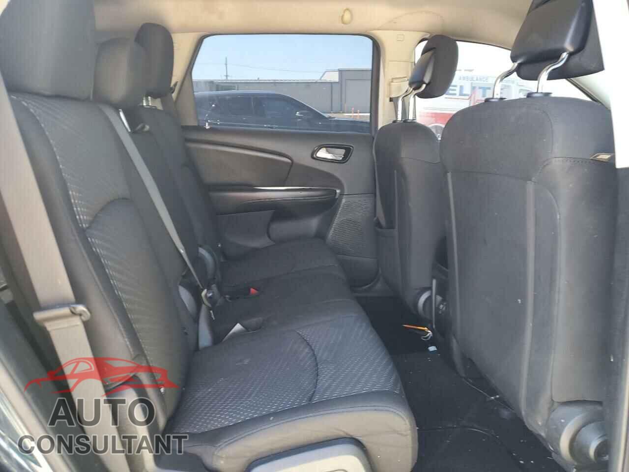 DODGE JOURNEY 2015 - 3C4PDCAB4FT692277
