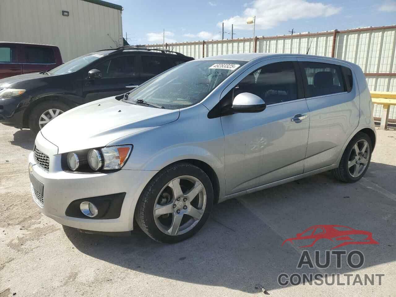 CHEVROLET SONIC 2014 - 1G1JE6SB7E4212880