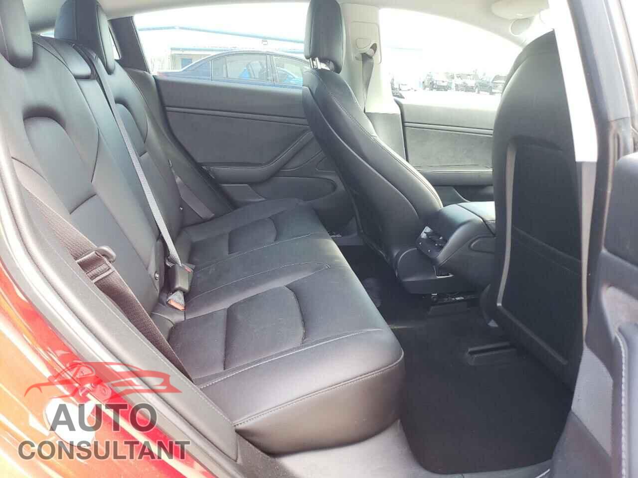 TESLA MODEL 3 2018 - 5YJ3E1EA1JF039902