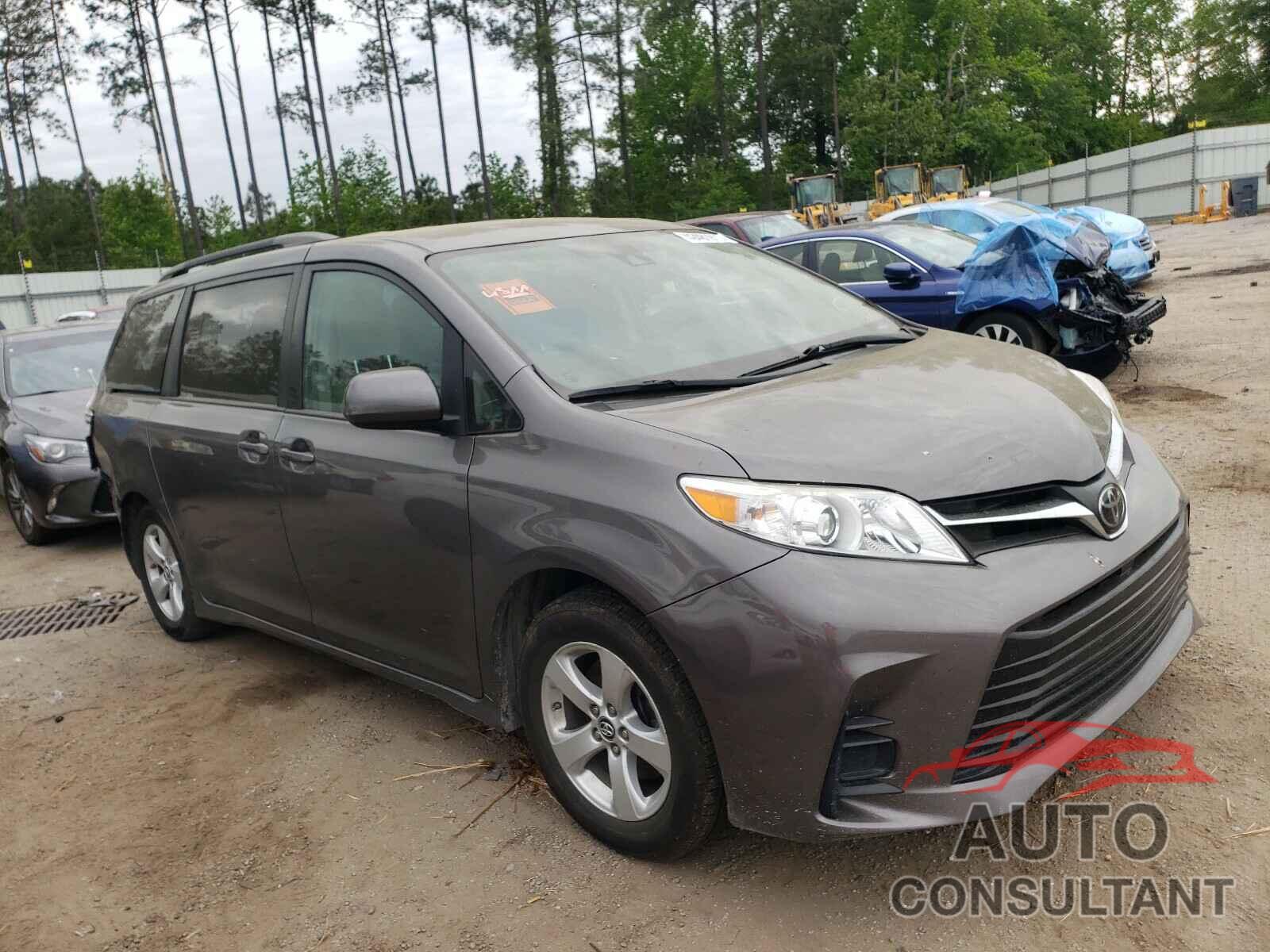 TOYOTA SIENNA 2018 - 5TDKZ3DC9JS905601