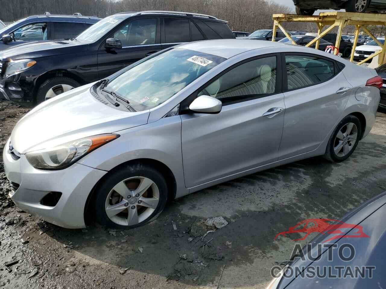 HYUNDAI ELANTRA 2013 - KMHDH4AE3DU555501