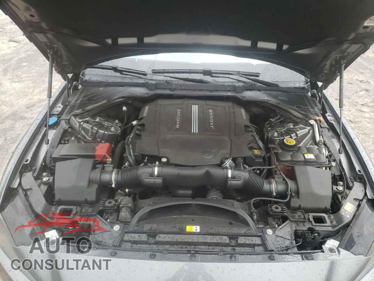 JAGUAR XE 2017 - SAJAE4BV8HA968604