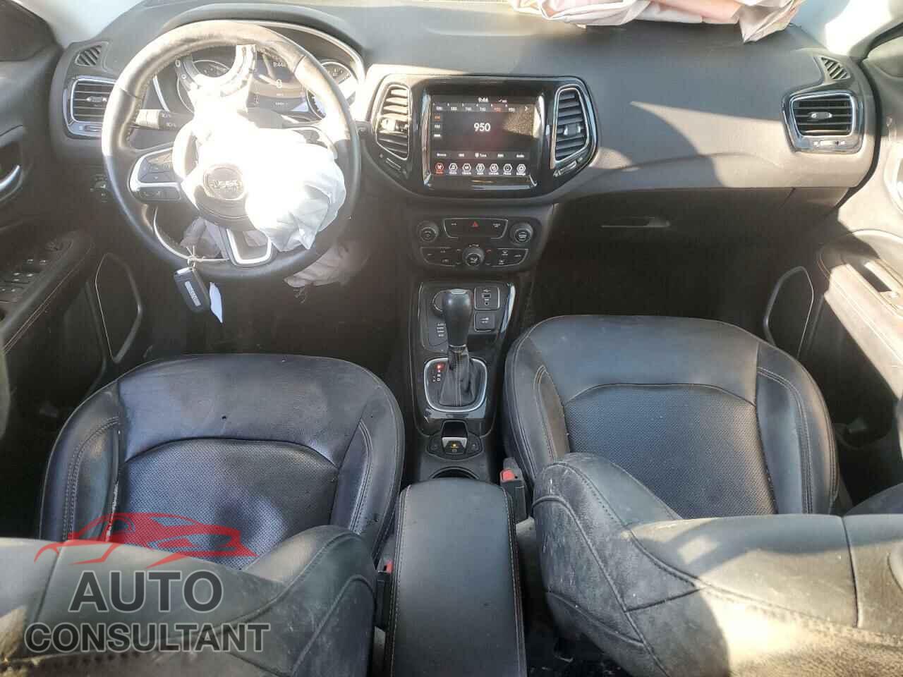 JEEP COMPASS 2019 - 3C4NJDCB1KT674106