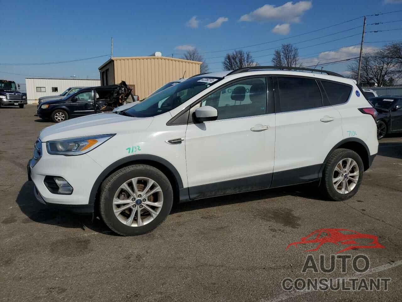 FORD ESCAPE 2017 - 1FMCU0GD3HUC85920