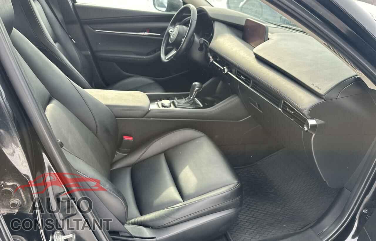 MAZDA 3 2019 - JM1BPACL4K1114449