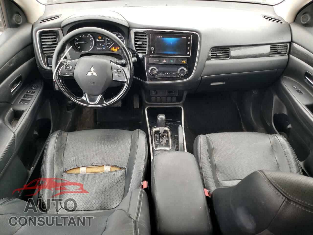 MITSUBISHI OUTLANDER 2017 - JA4AD3A30HZ048036