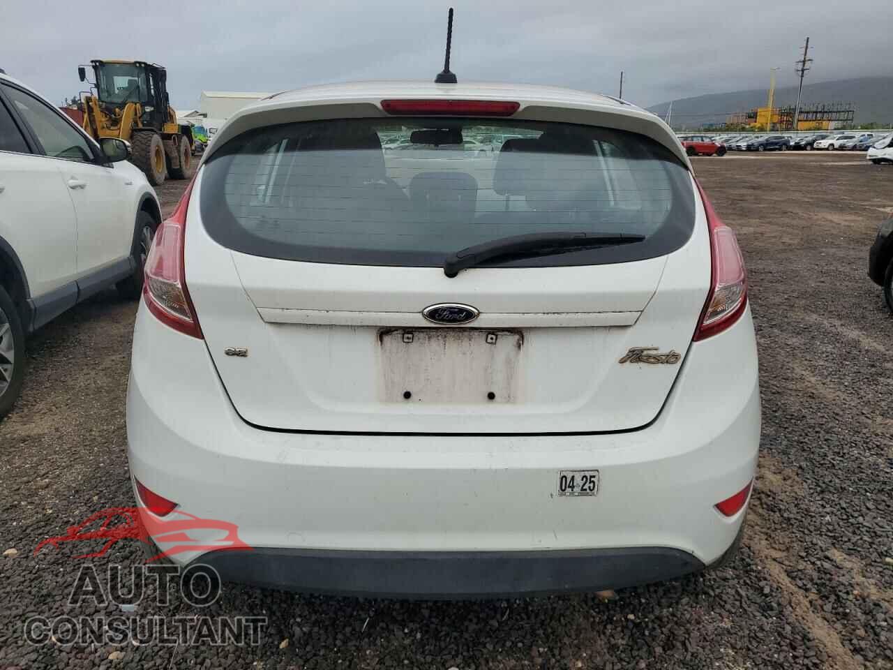 FORD FIESTA 2014 - 3FADP4EJ8EM111153