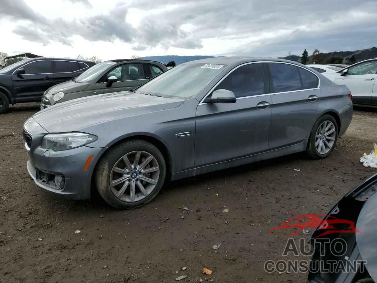BMW 5 SERIES 2015 - WBA5B1C57FD918985