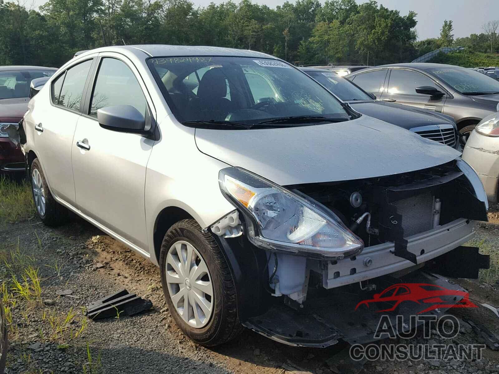 NISSAN VERSA 2018 - 3N1CN7AP2JL848469