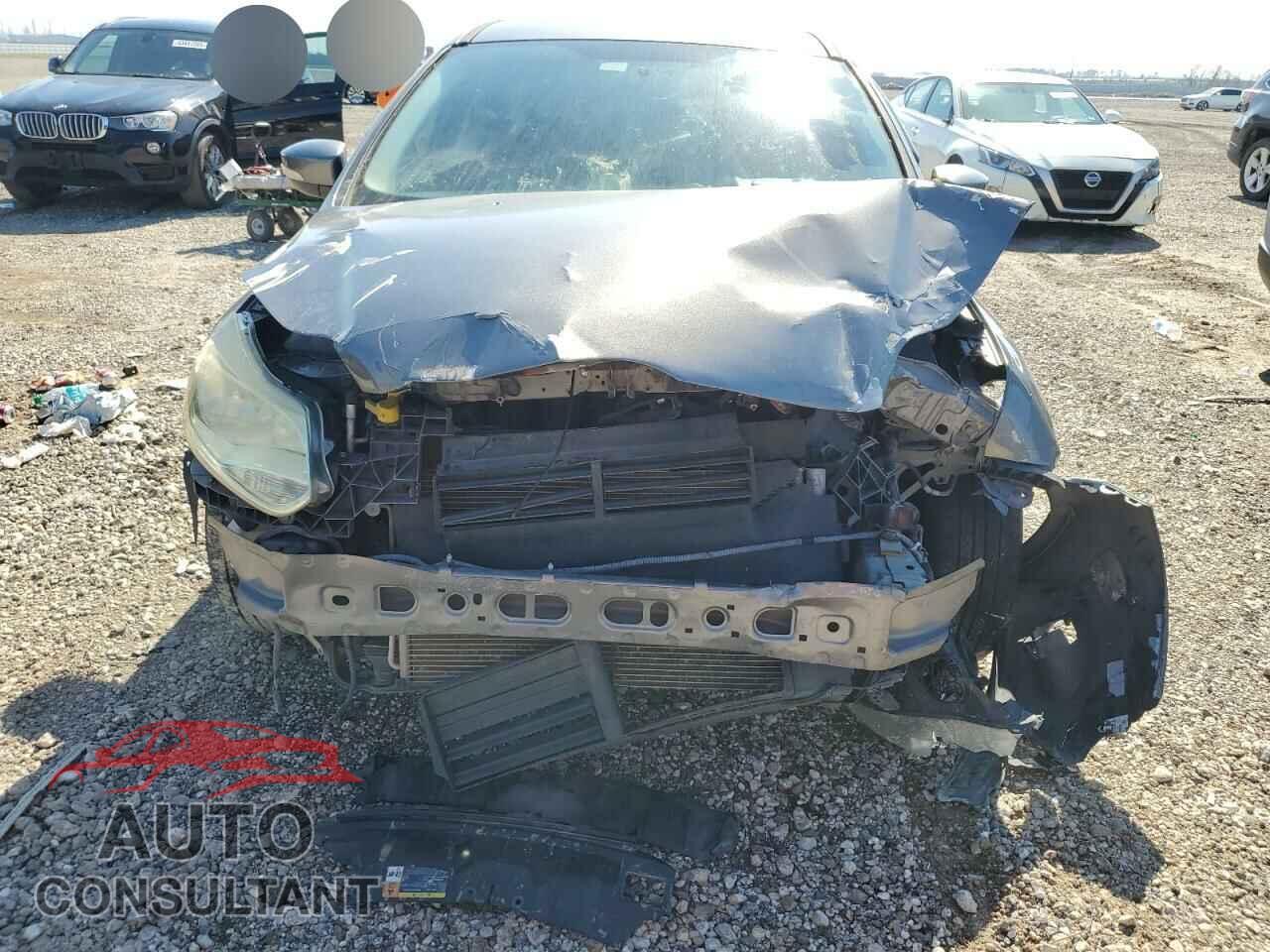 FORD FOCUS 2013 - 1FADP3K22DL381079