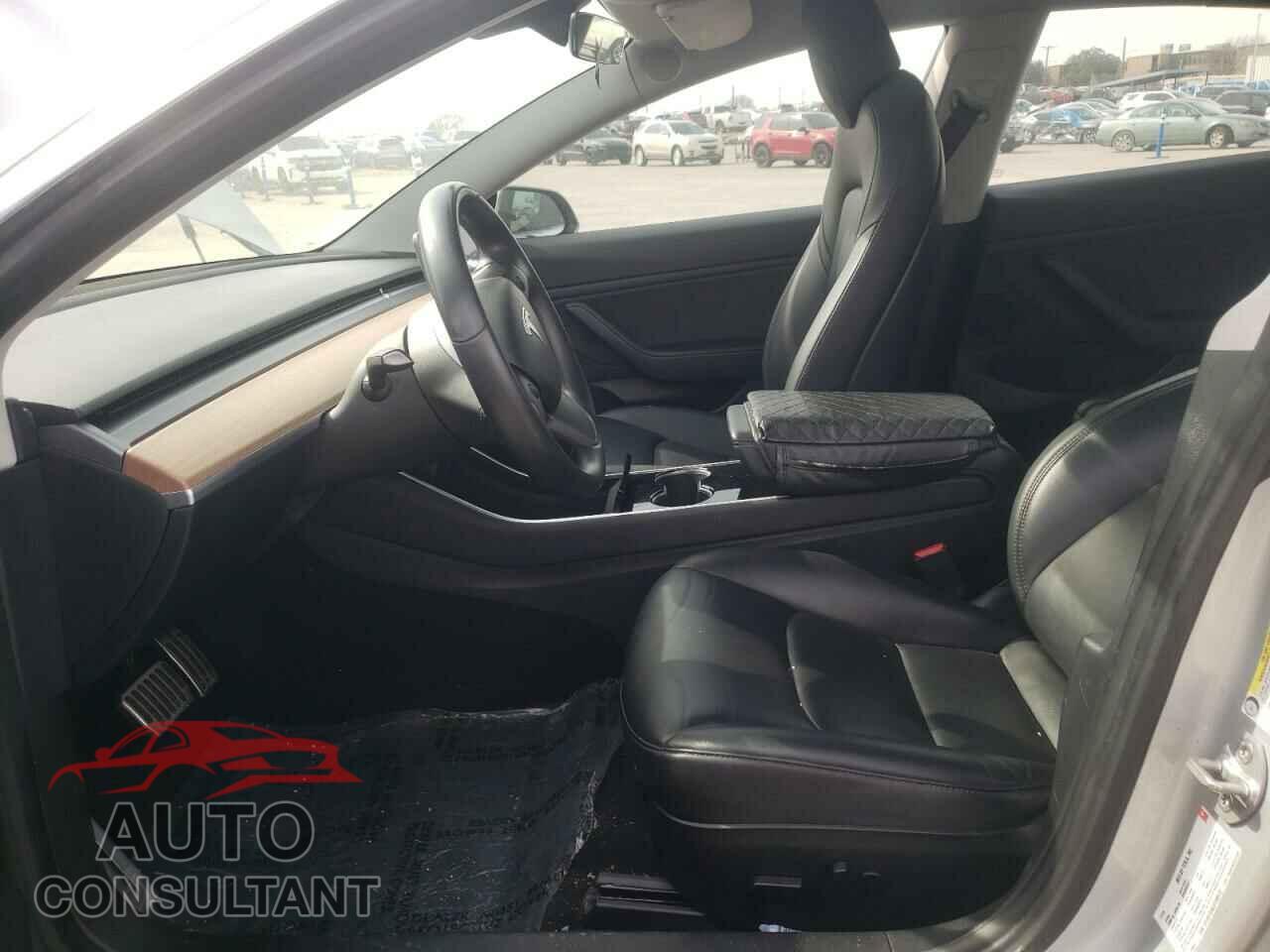 TESLA MODEL 3 2018 - 5YJ3E1EA8JF098879