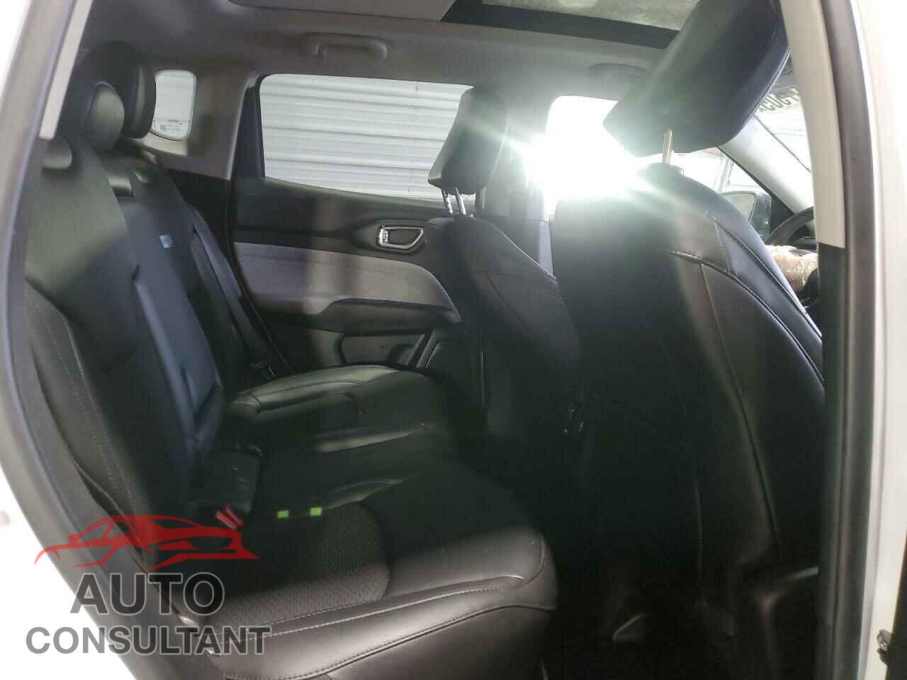 JEEP COMPASS 2022 - 3C4NJDBB7NT122017
