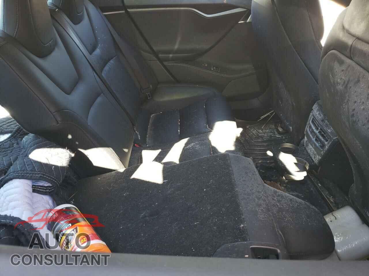 TESLA MODEL S 2020 - 5YJSA1E27LF413657