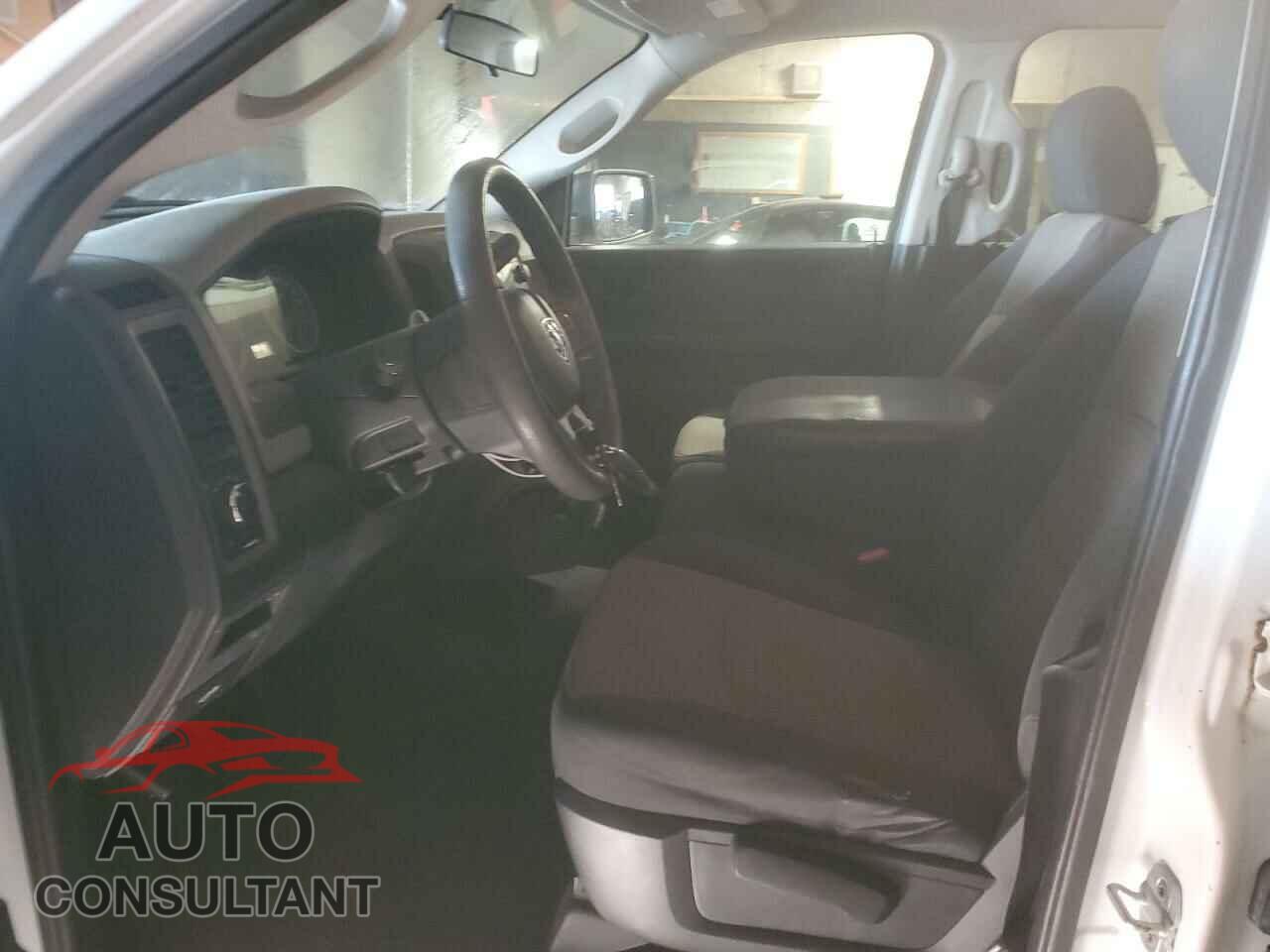 DODGE RAM 1500 2012 - 1C6RD7FT7CS308207