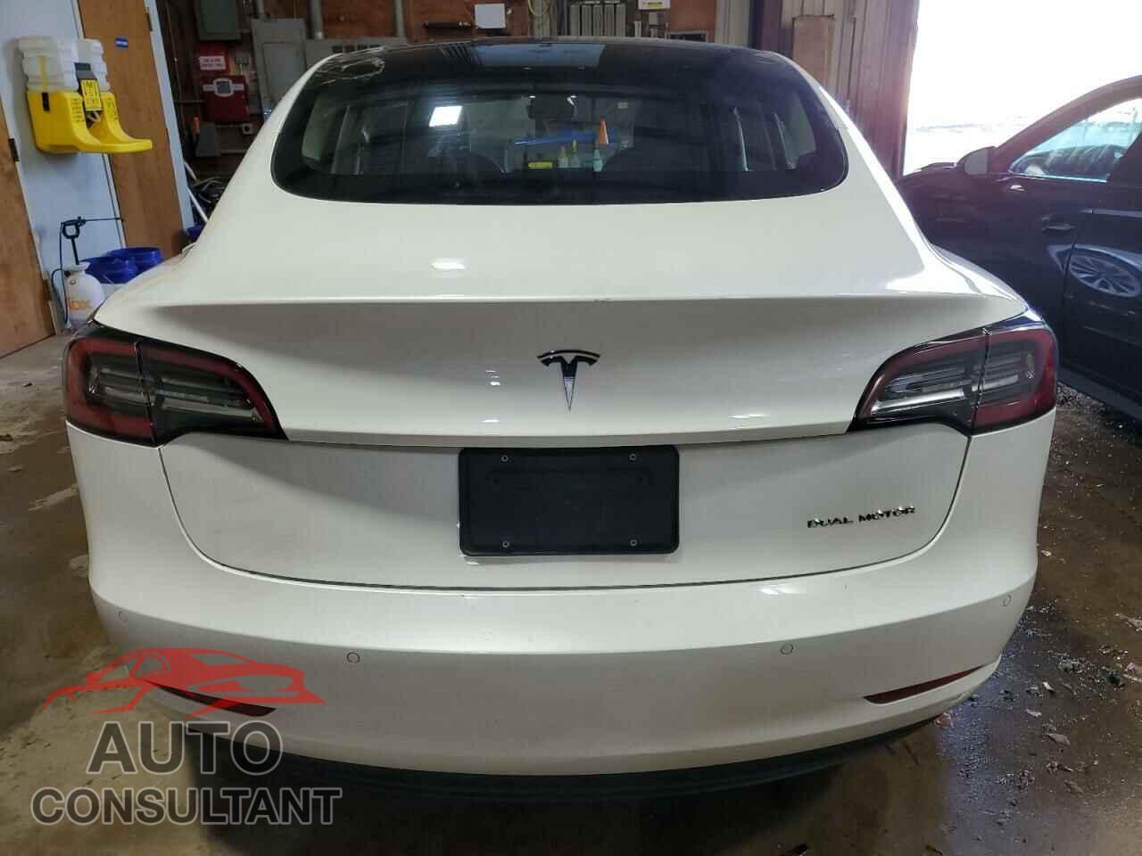 TESLA MODEL 3 2022 - 5YJ3E1EB9NF289743