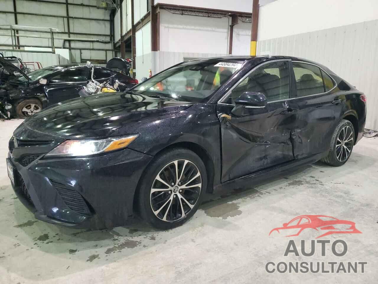 TOYOTA CAMRY 2018 - JTNB11HK1J3050578