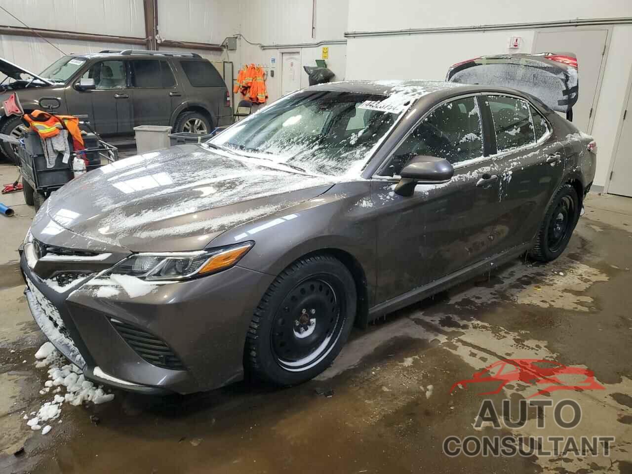 TOYOTA CAMRY 2018 - 4T1B11HKXJU093617