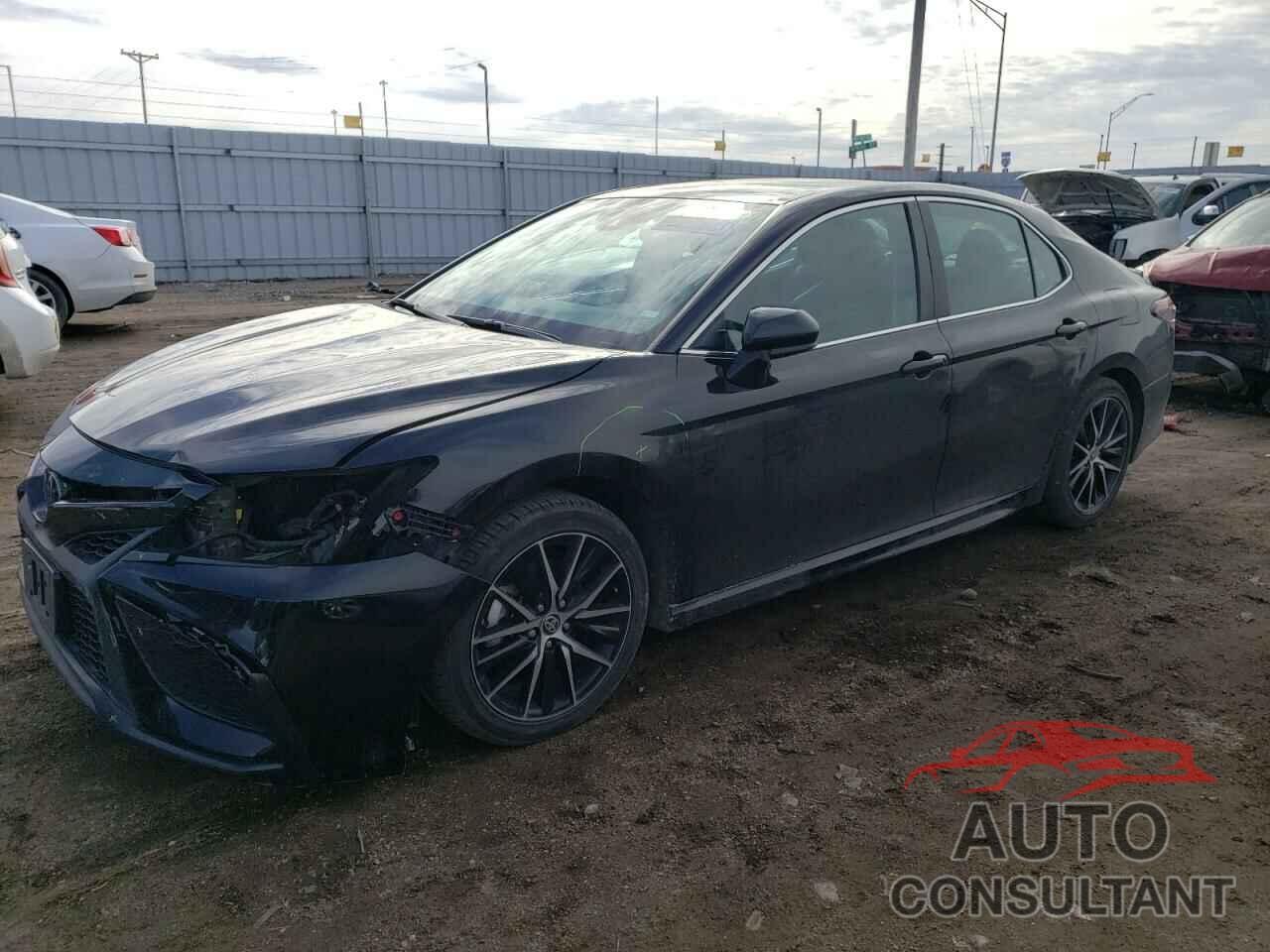 TOYOTA CAMRY 2021 - 4T1G11AK5MU458886