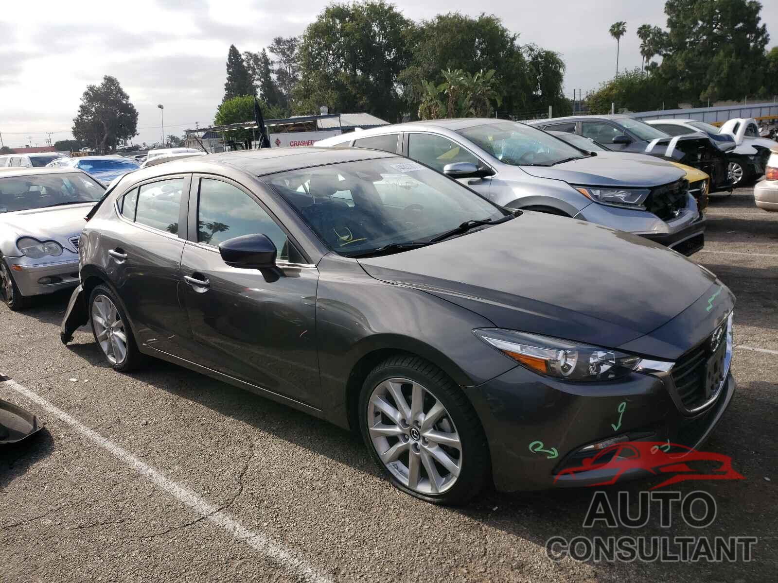 MAZDA 3 2017 - 3MZBN1L32HM146279