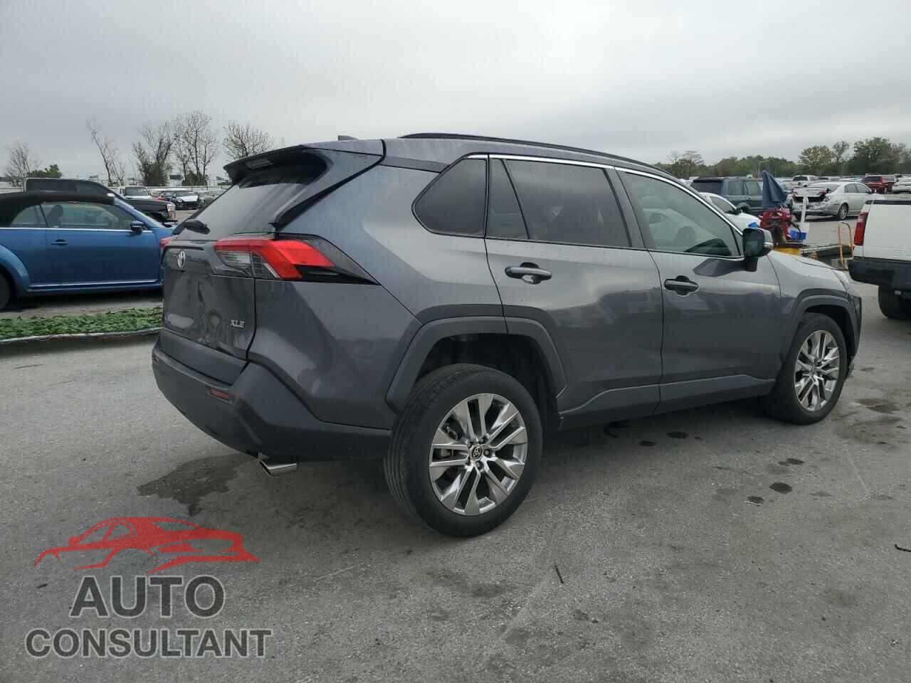 TOYOTA RAV4 2021 - 2T3C1RFV8MC115935
