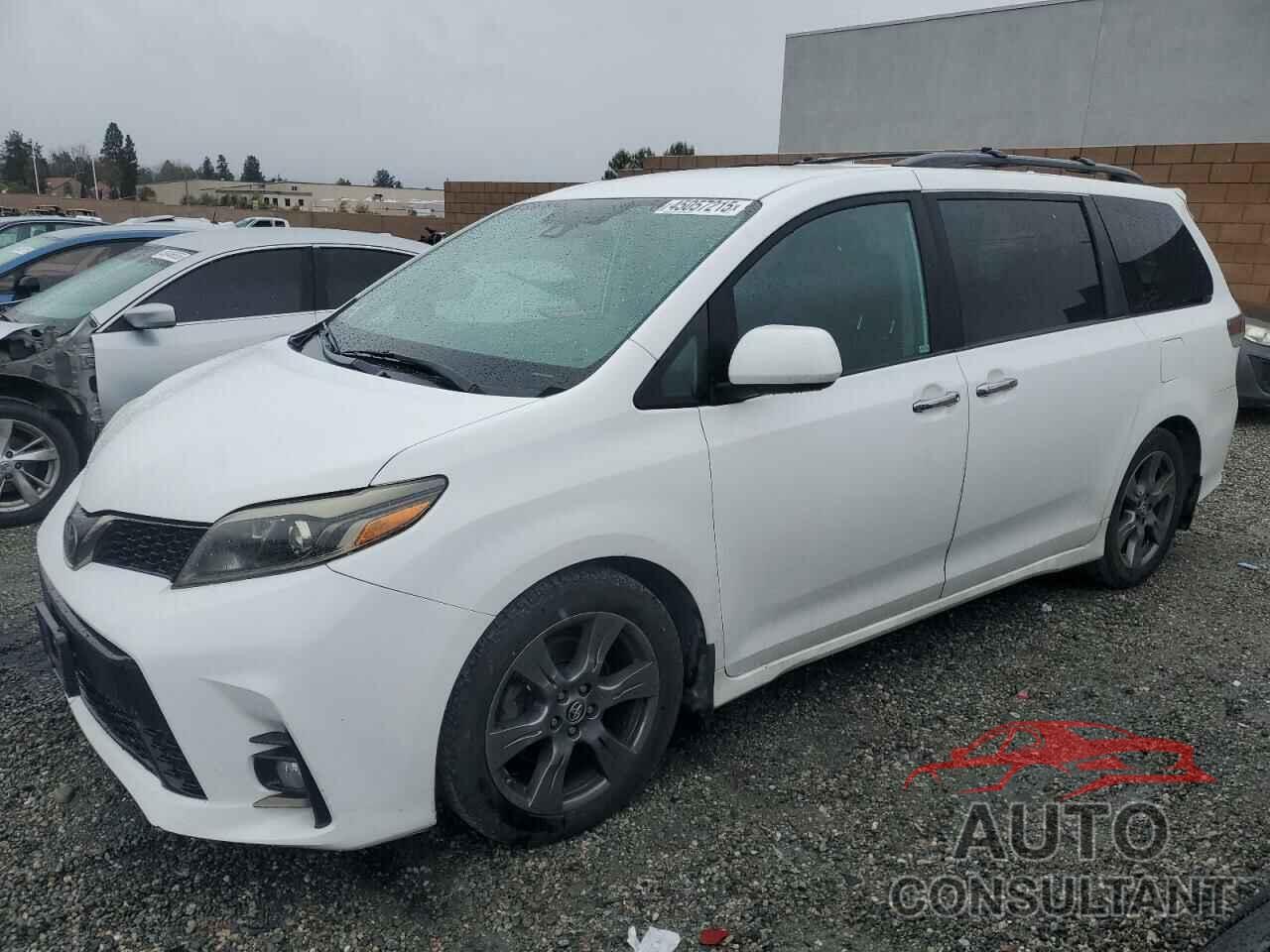 TOYOTA SIENNA 2019 - 5TDXZ3DC5KS994610