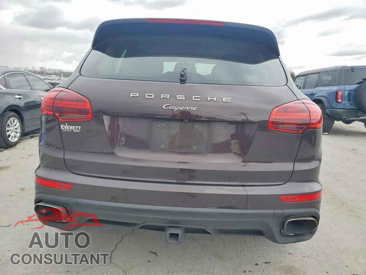 PORSCHE CAYENNE 2016 - WP1AA2A25GLA10933