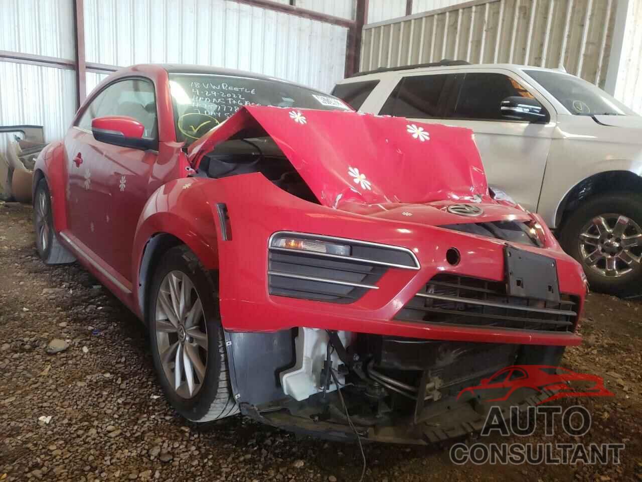 VOLKSWAGEN BEETLE 2018 - 3VWJD7AT1JM701653