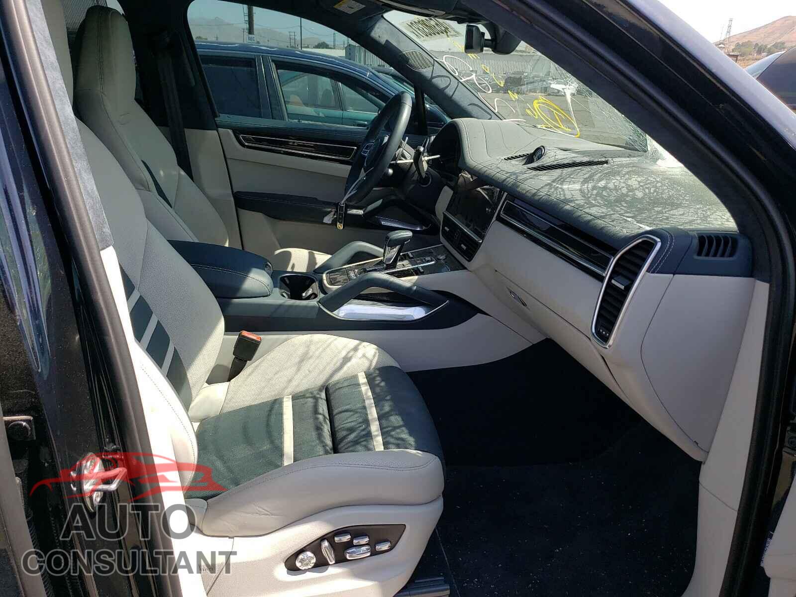 PORSCHE CAYENNE 2020 - WP1AF2AY1LDA39100