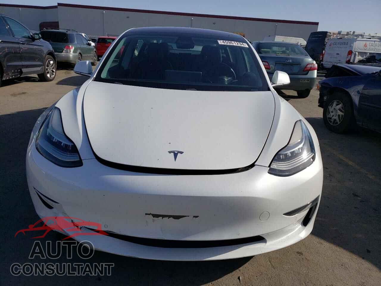 TESLA MODEL 3 2018 - 5YJ3E1EA5JF039594