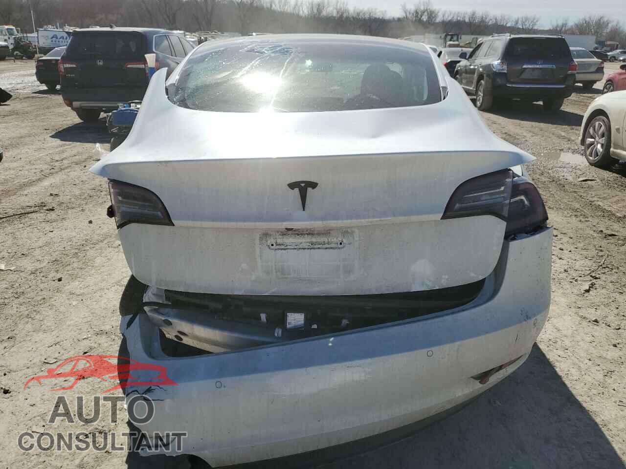 TESLA MODEL 3 2021 - 5YJ3E1EA6MF920924