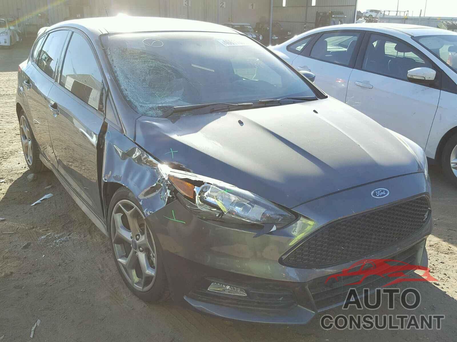 FORD FOCUS 2017 - 1FADP3L97HL299916