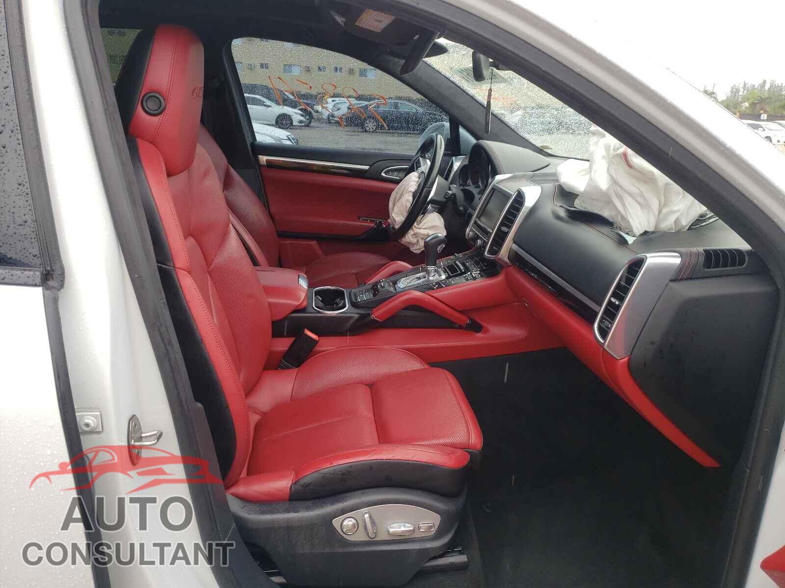 PORSCHE CAYENNE 2016 - WP1AD2A27GLA80392