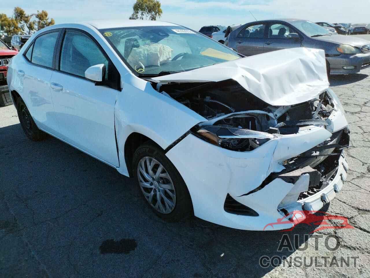TOYOTA COROLLA 2018 - 2T1BURHE8JC032056