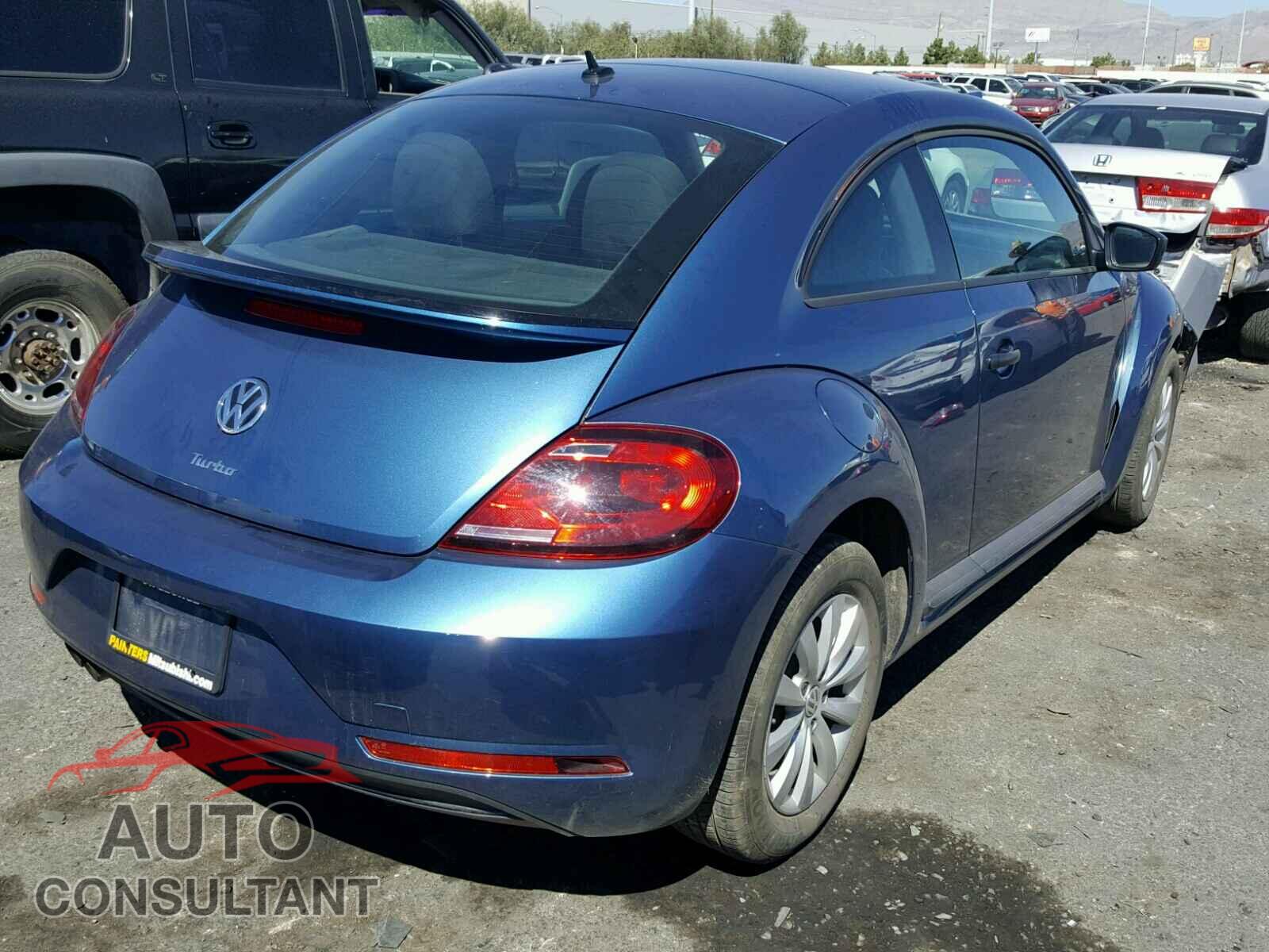 VOLKSWAGEN BEETLE 2017 - 3VWF17AT2HM604759