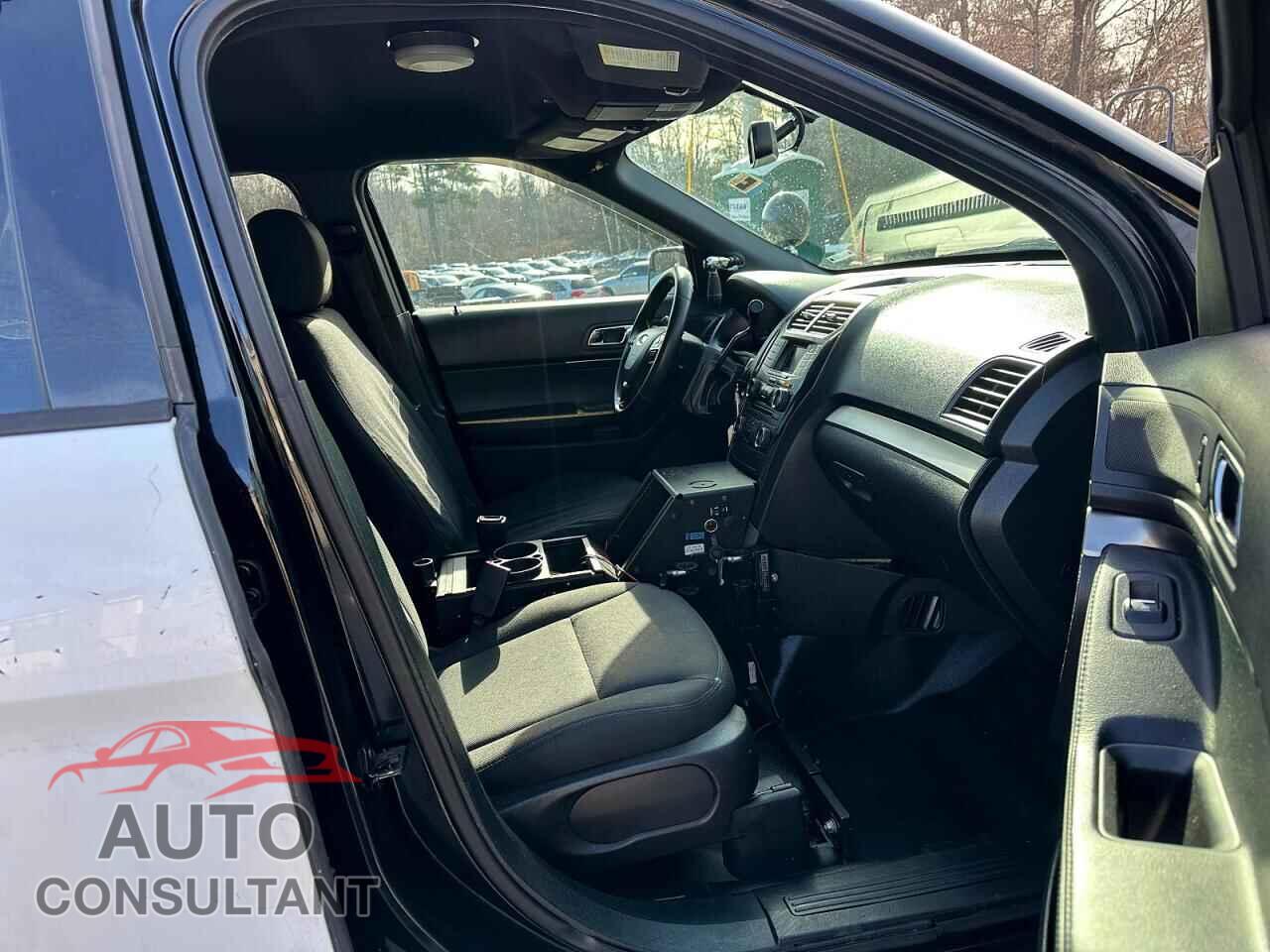 FORD EXPLORER 2018 - 1FM5K8AR2JGB68125