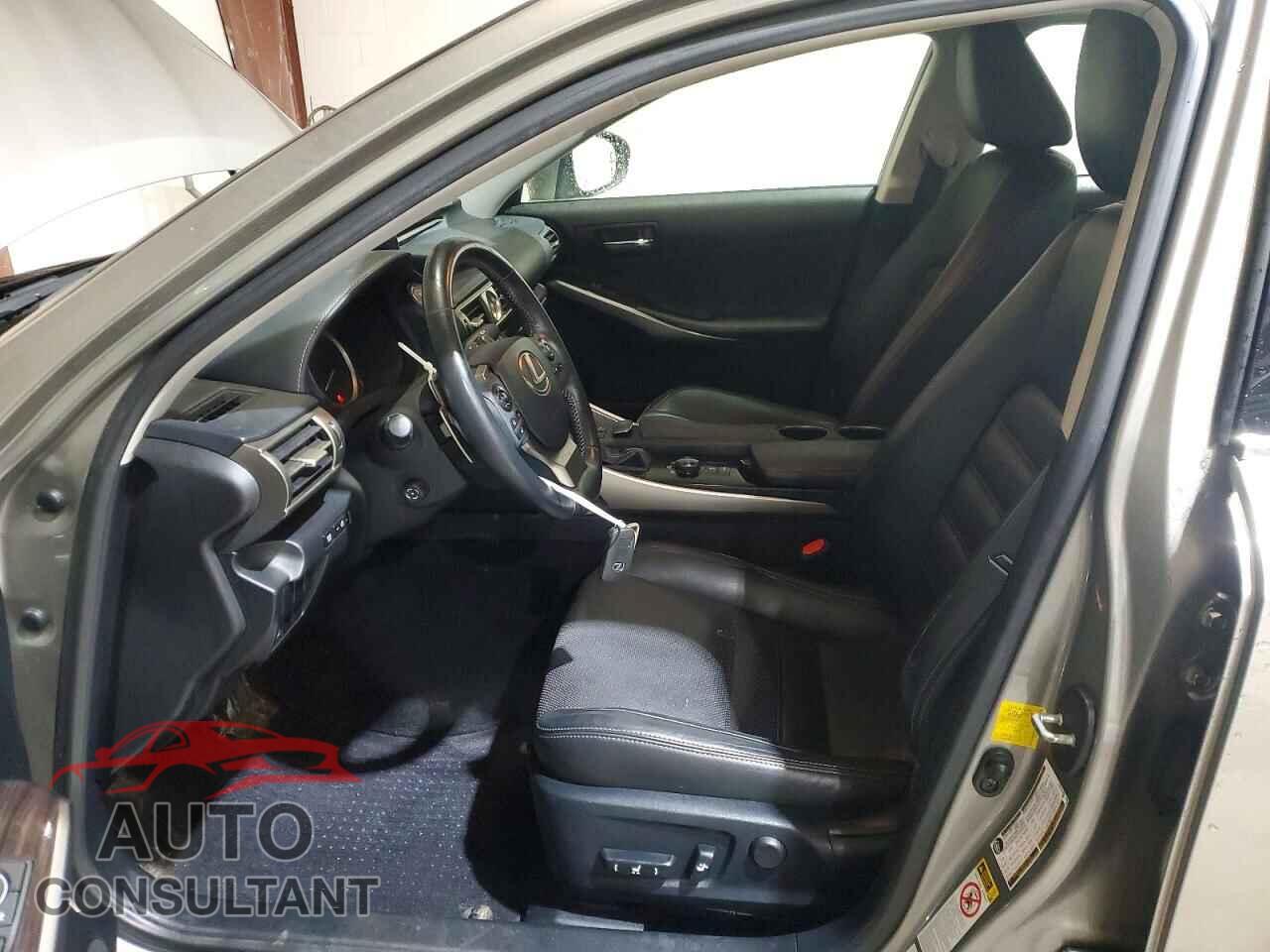 LEXUS IS 2014 - JTHCF1D20E5000537