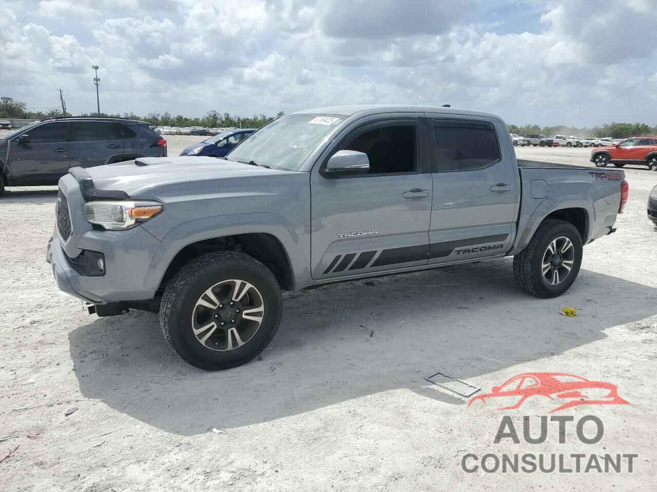 TOYOTA TACOMA 2018 - 5TFCZ5AN7JX165045