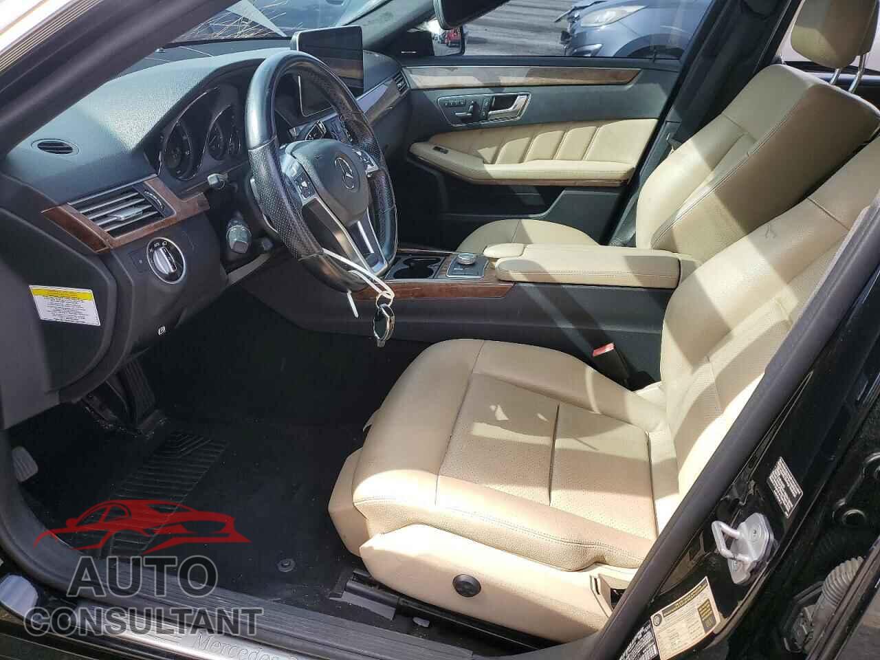 MERCEDES-BENZ E-CLASS 2012 - WDDHF5KB6CA560171