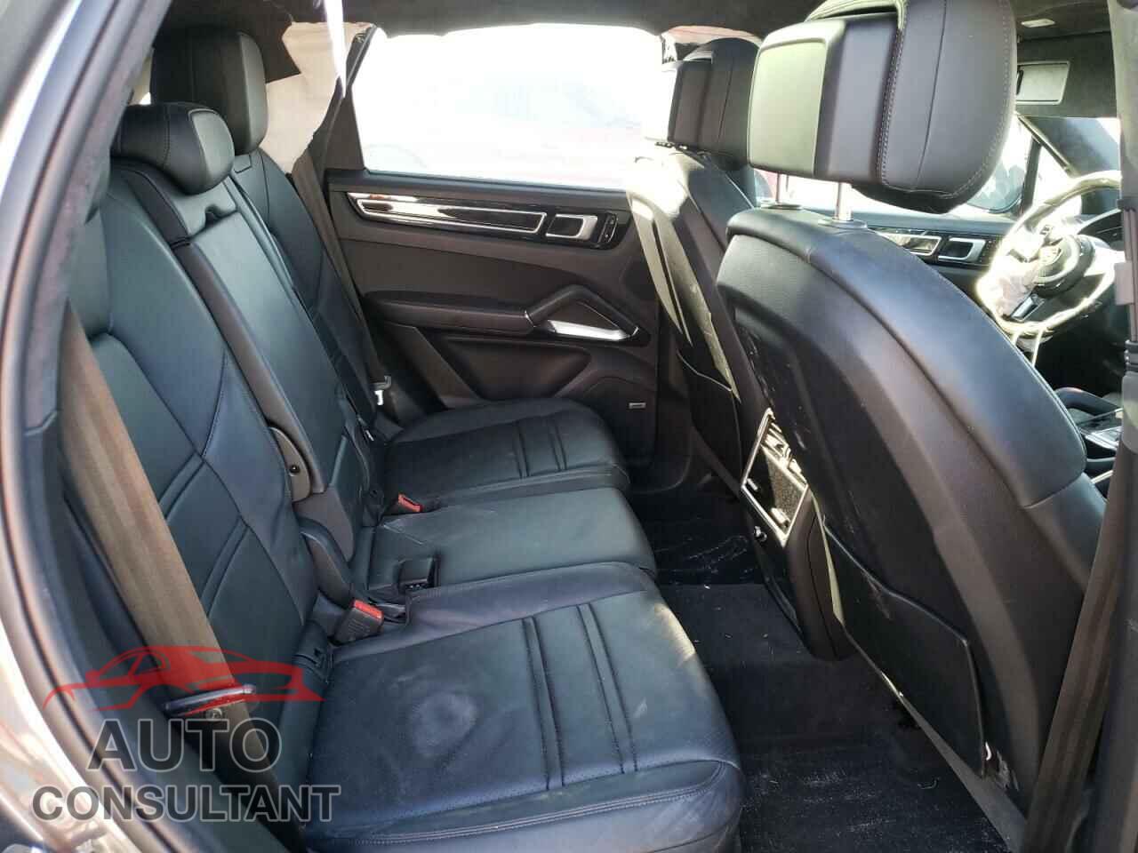 PORSCHE CAYENNE 2019 - WP1AF2AY1KDA80616