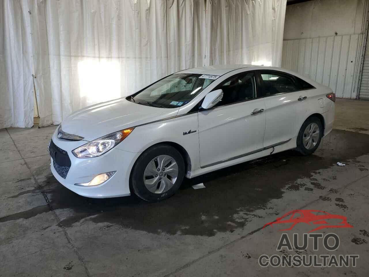 HYUNDAI SONATA 2013 - KMHEC4A46DA097478