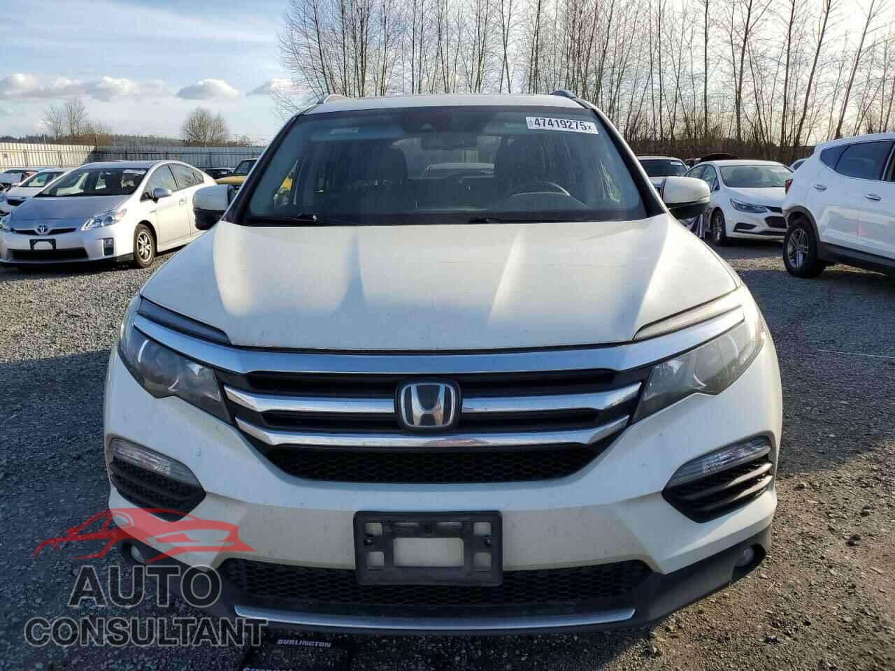HONDA PILOT 2017 - 5FNYF6H93HB046541