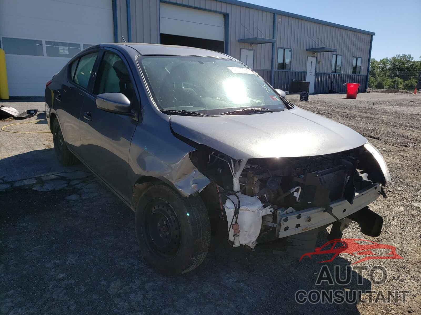 NISSAN VERSA 2019 - 3N1CN7AP2KL823931