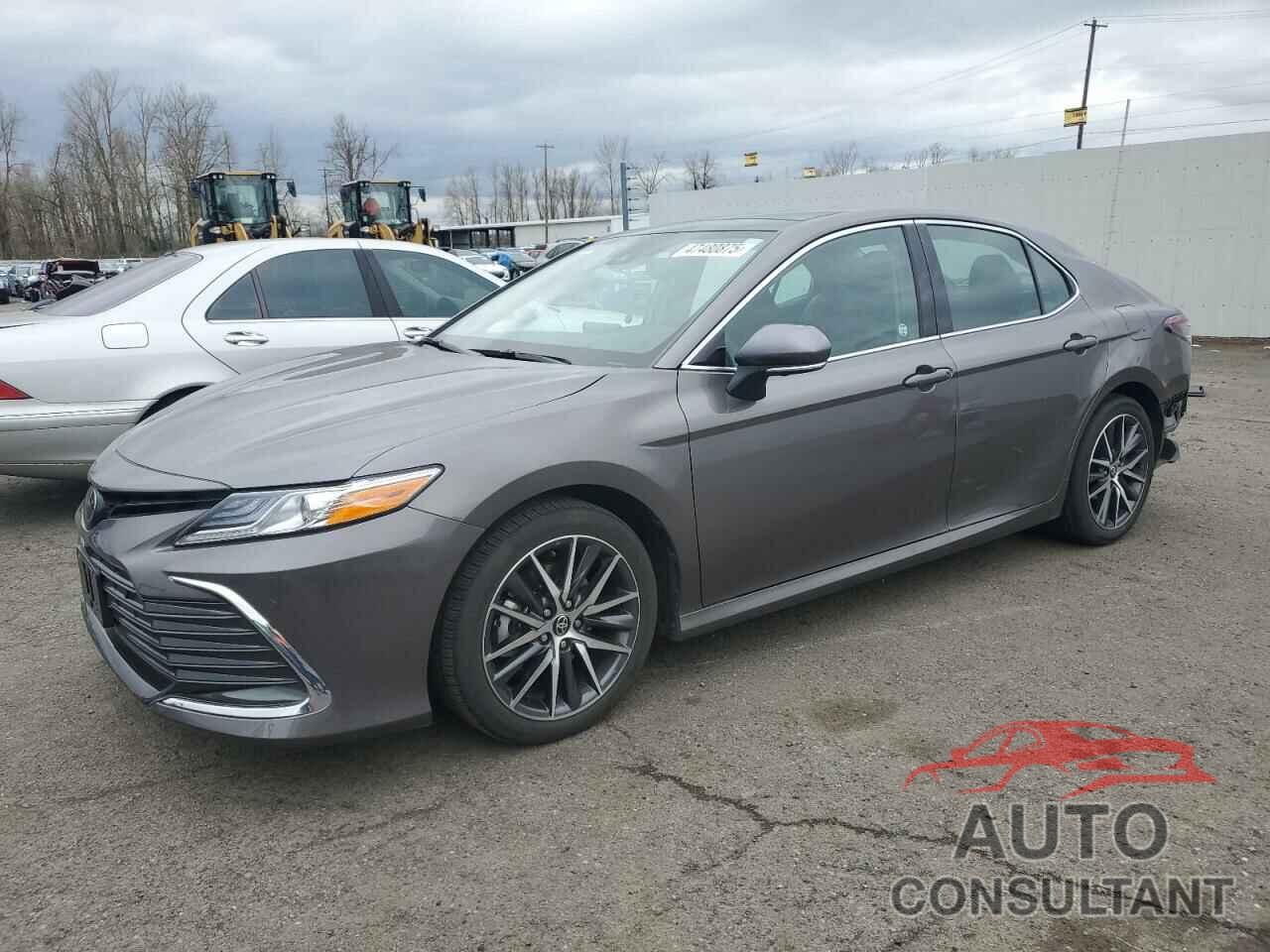TOYOTA CAMRY 2023 - 4T1F11AK2PU779784