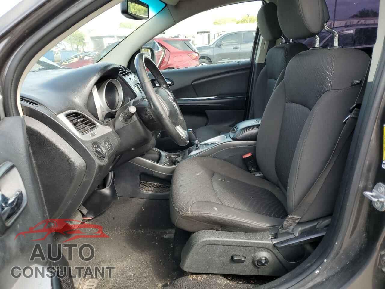 DODGE JOURNEY 2017 - 3C4PDCBB2HT560300