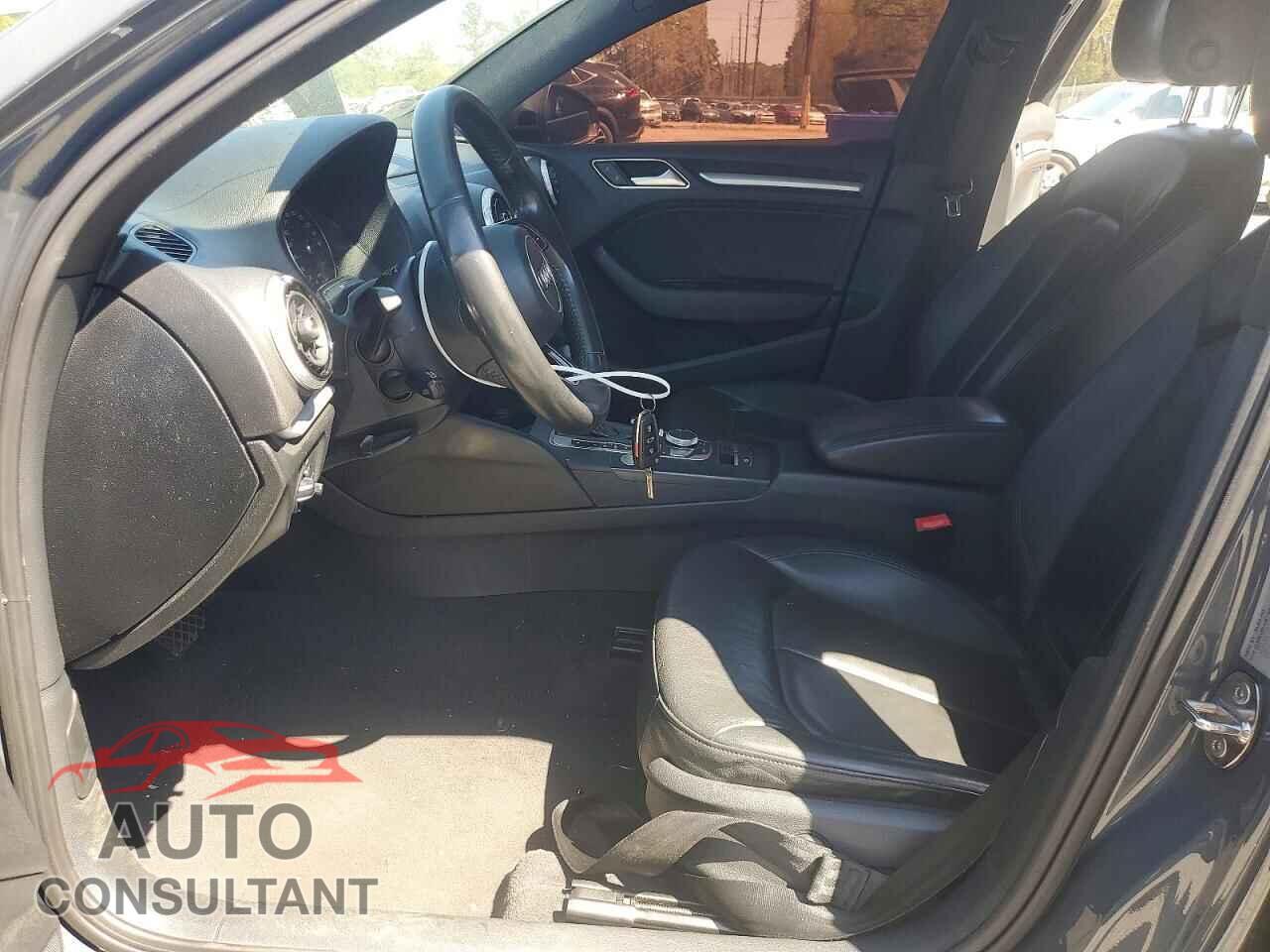 AUDI A3 2019 - WAUAUGFF9K1009769