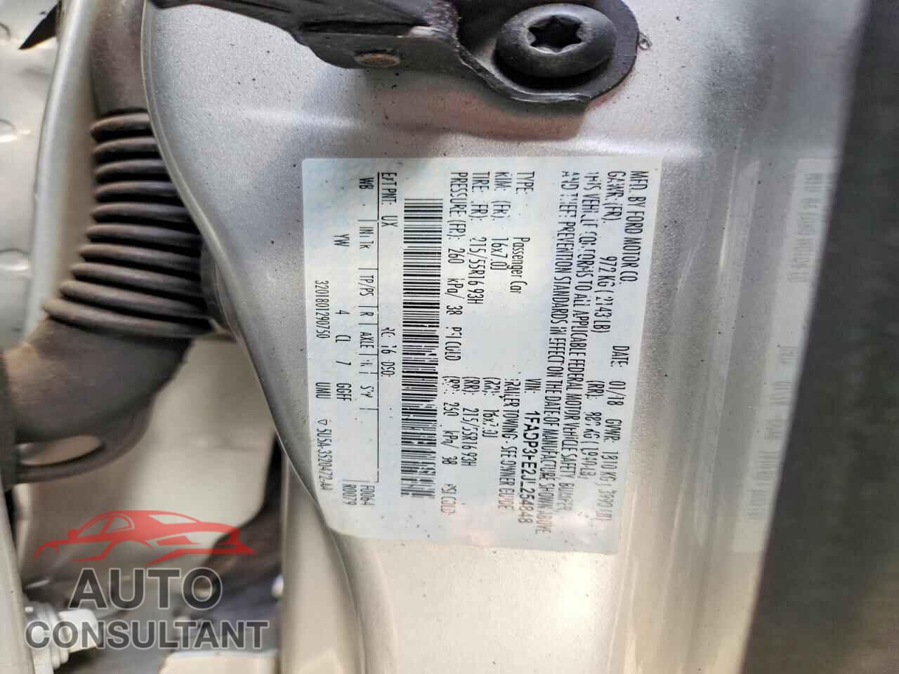 FORD FOCUS 2018 - 1FADP3FE2JL254848