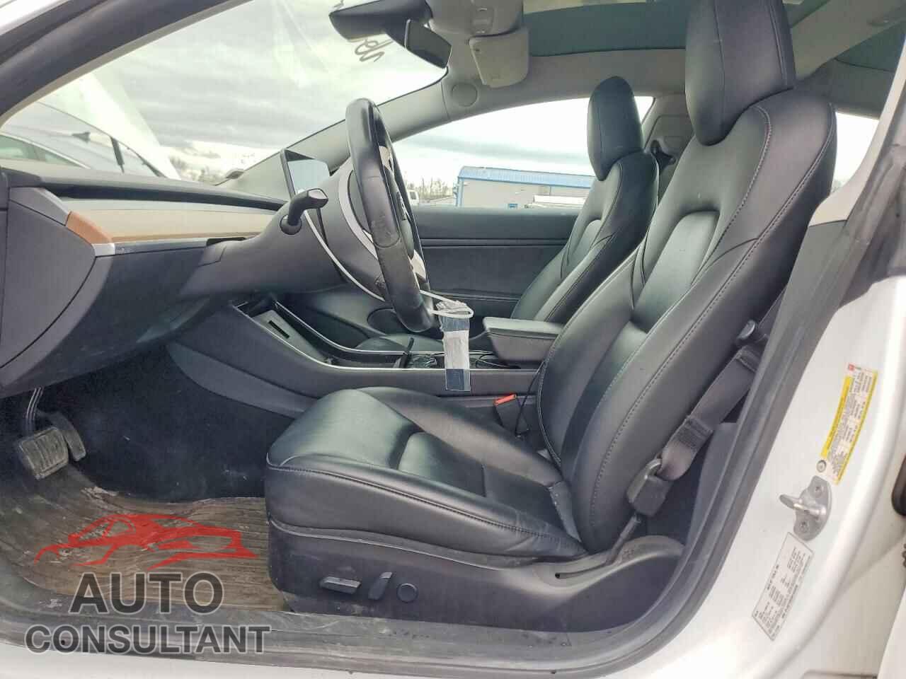 TESLA MODEL 3 2019 - 5YJ3E1EB3KF434030