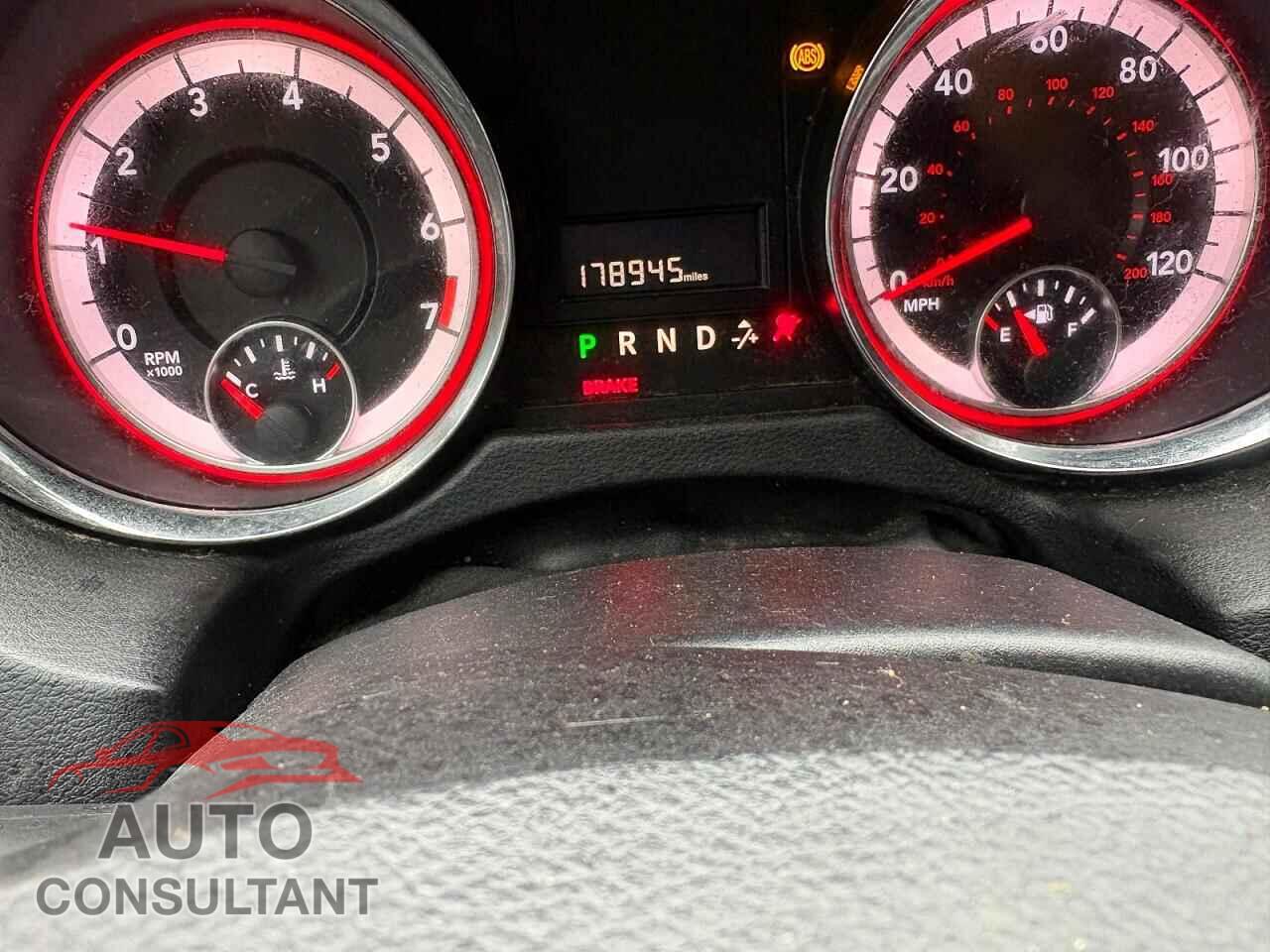 DODGE CARAVAN 2015 - 2C4RDGCG0FR712357